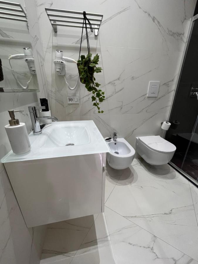 Pe Vic E Vicariell Apartment Naples Exterior photo